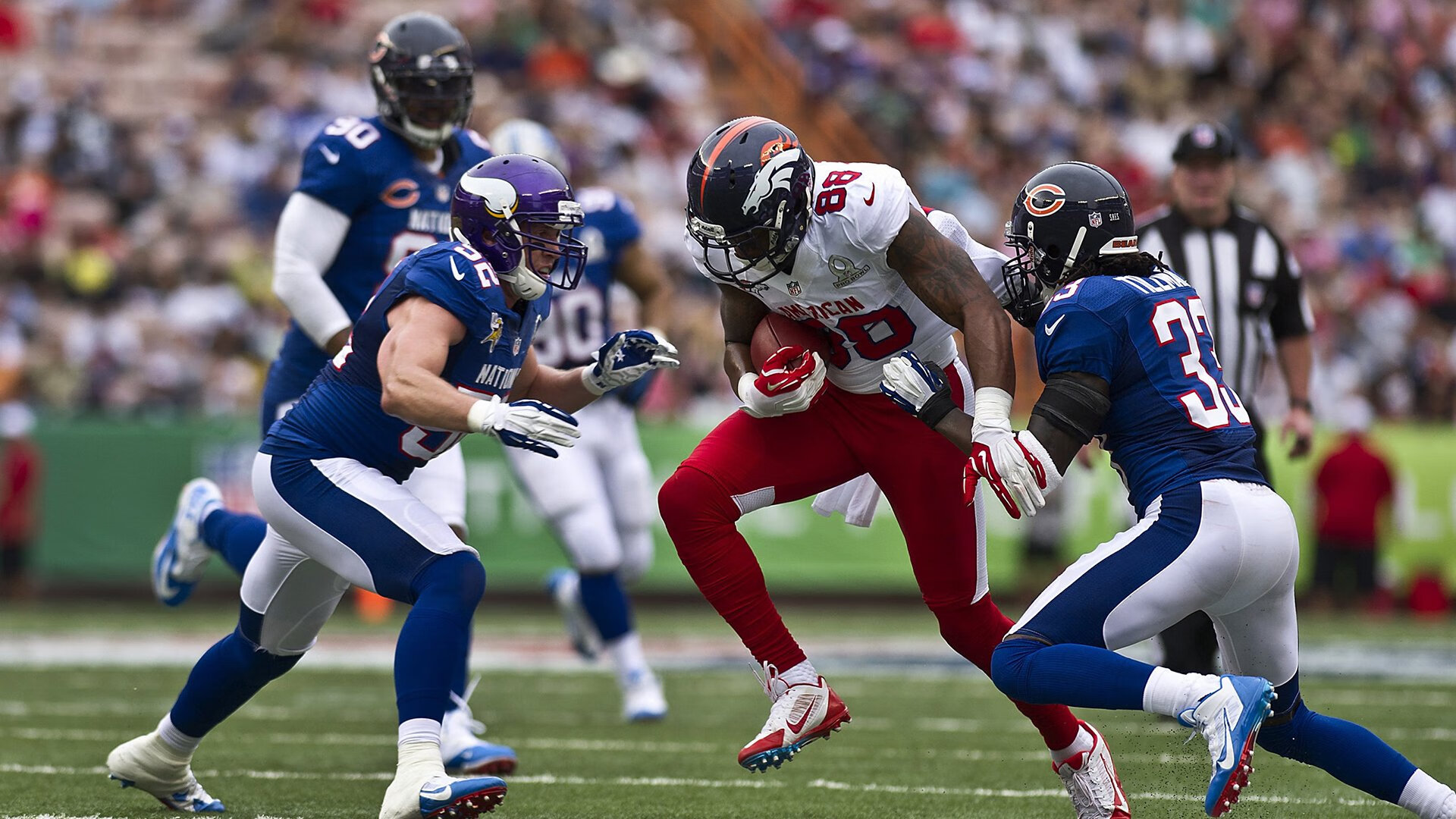 希腊后腰传射破门，助球队稳住优势，希腊队后卫